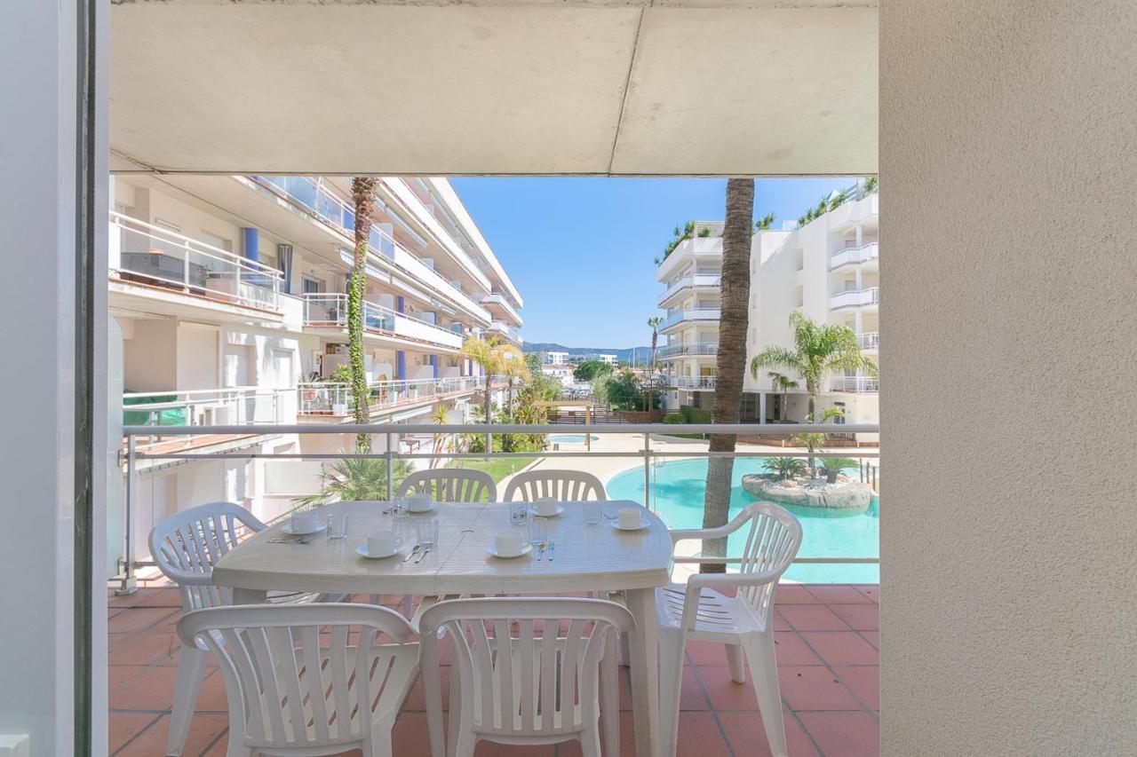 Apartamento Vista Canal Apartment โรเซส ภายนอก รูปภาพ